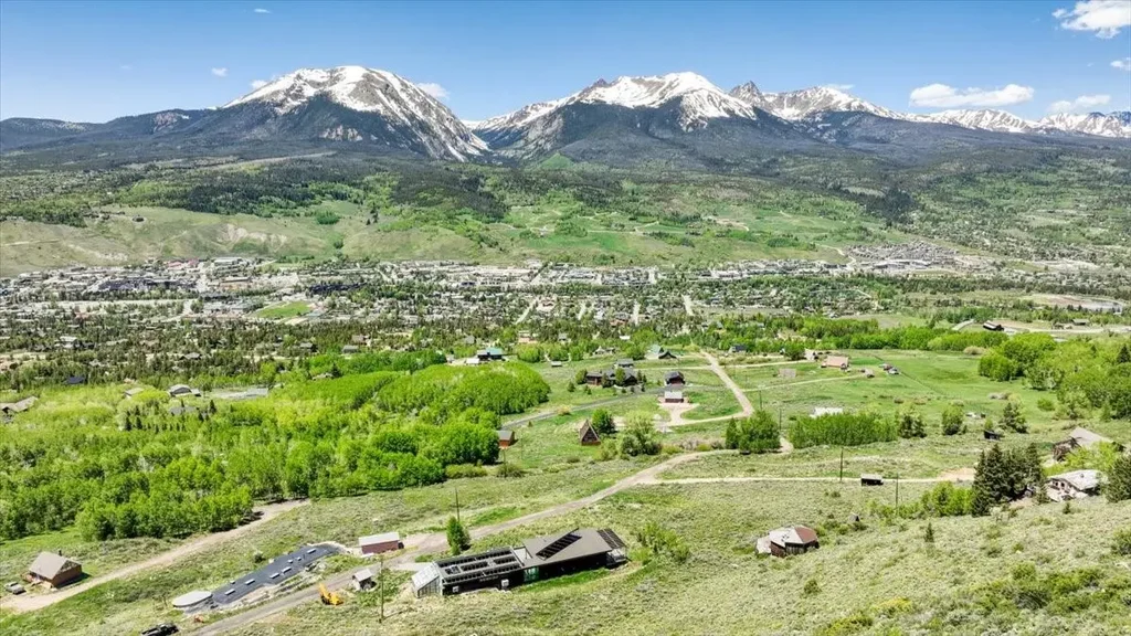 391 Z Road, Silverthorne