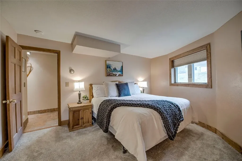 233 Burgundy Circle, Silverthorne