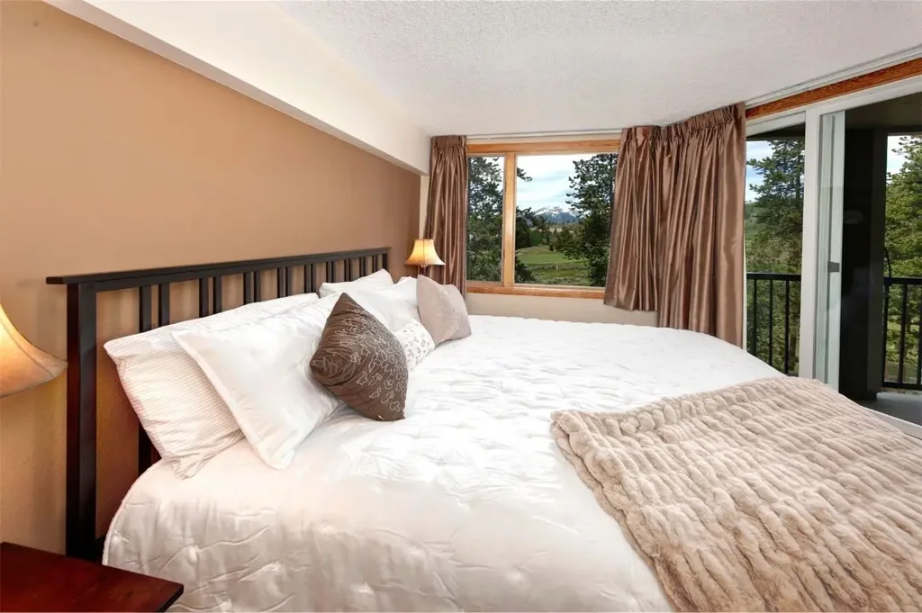 21640 Us Highway 6 2122, Keystone