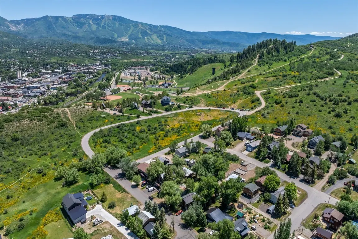 1103 Saratoga Avenue, Steamboat Springs