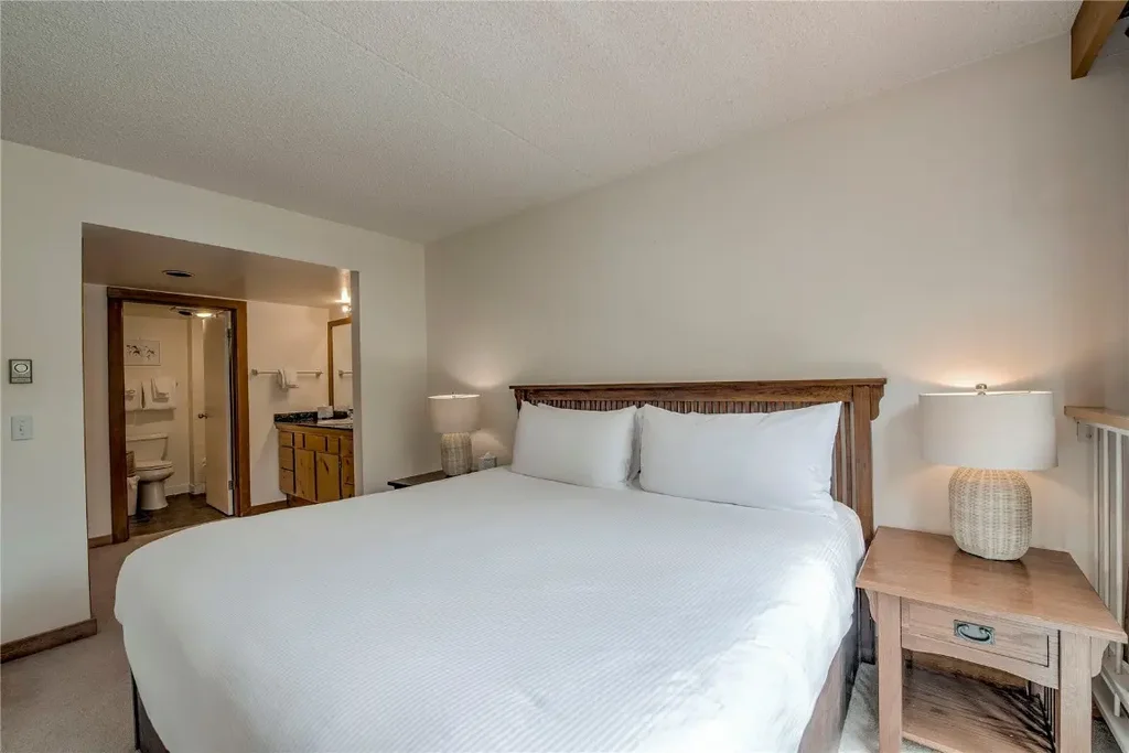 22340 Us Highway 6 1785, Keystone