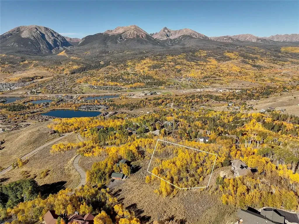 990 Lakeview Circle, Silverthorne