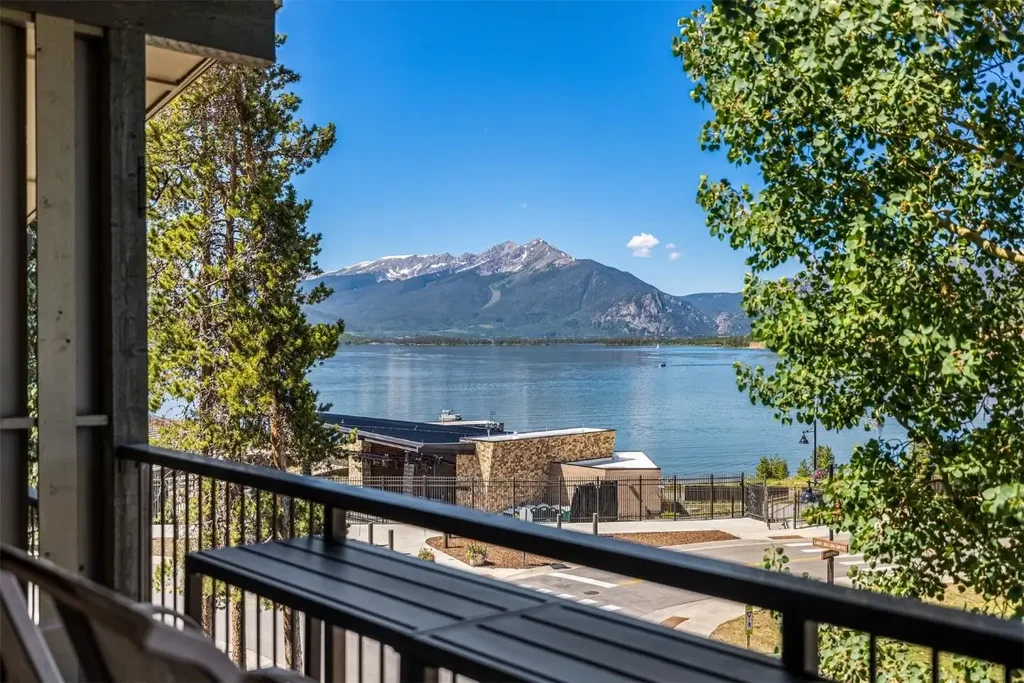 E 112 La Bonte Street 303, Dillon