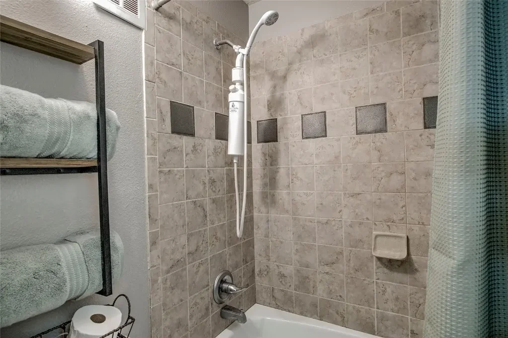 1127 9000 Divide Road 104, Frisco