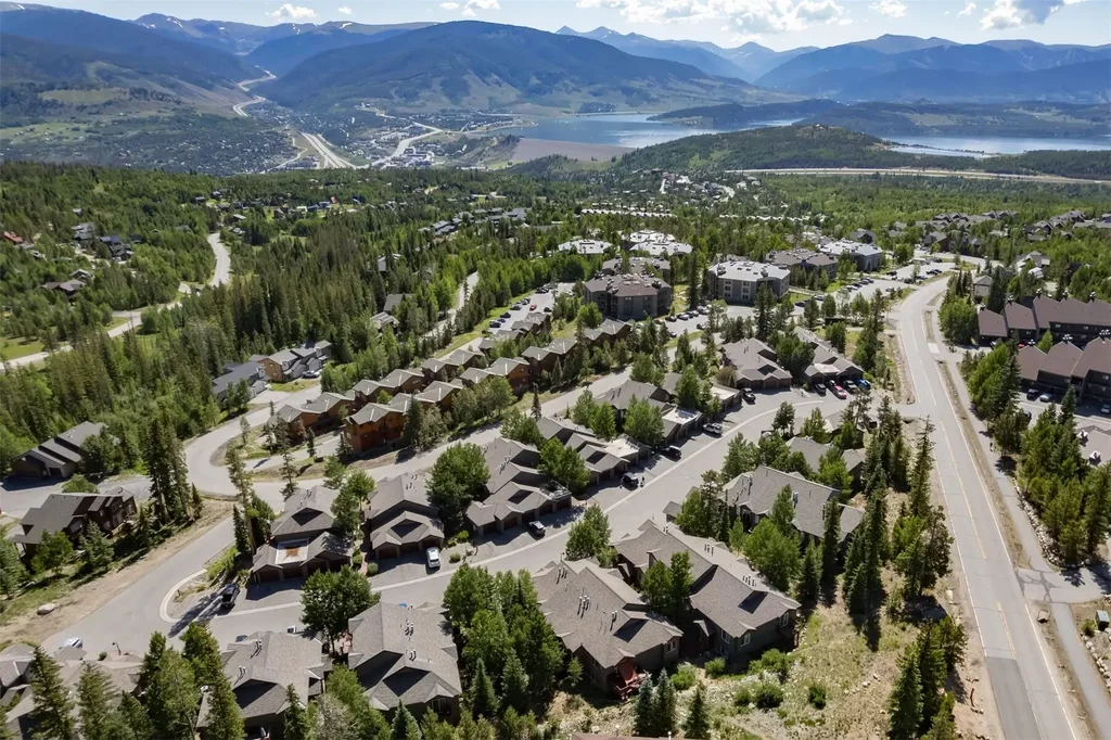 77 Spyglass Lane 77, Silverthorne