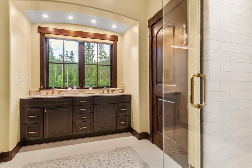 228 Cottonwood Circle, Breckenridge