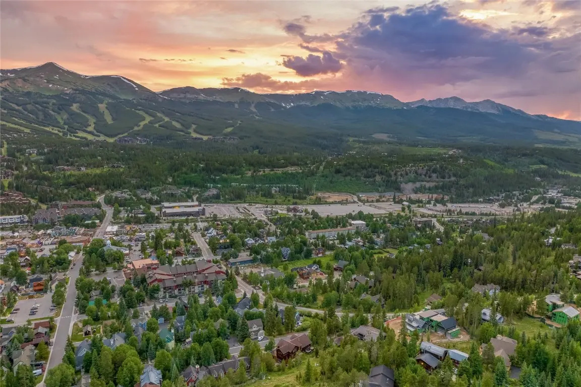 196 Wellington Road, Breckenridge