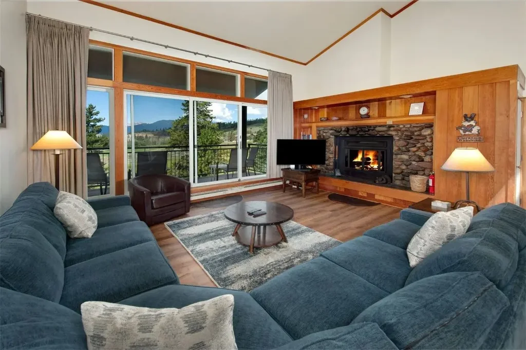 21630 Us Highway 6 2150, Keystone