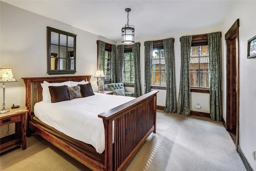 456 Peerless Drive, Breckenridge