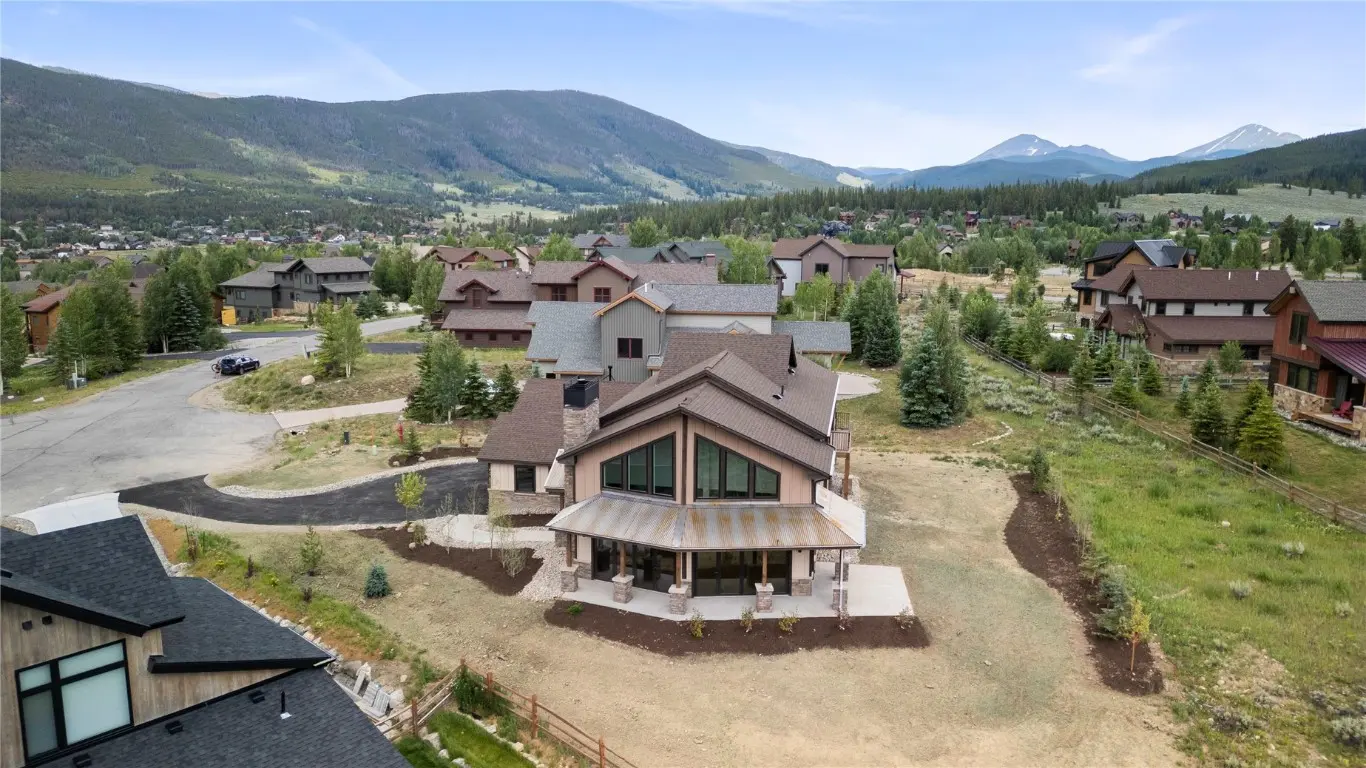 101 Mule Deer Court, Dillon