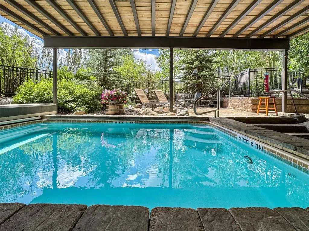 631 Village Road 34500, Breckenridge