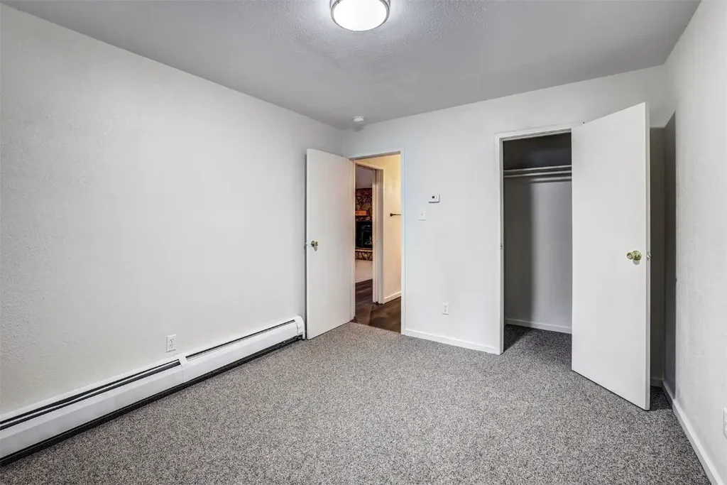 E 112 La Bonte Street 107, Dillon