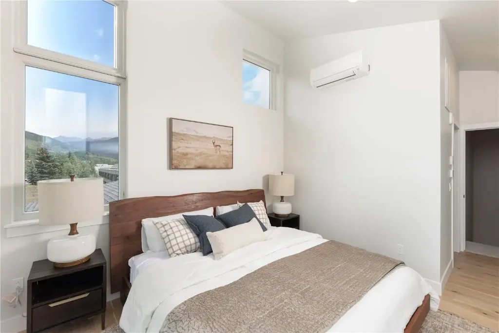 125 West Keystone Road 301, Keystone