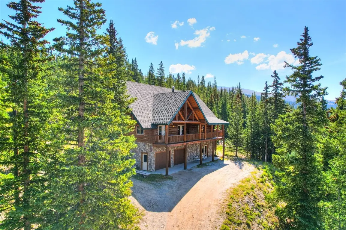 214 Lakeview Drive, Alma