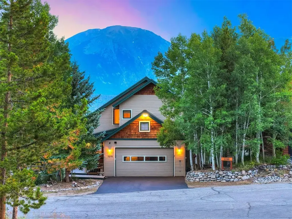 2210 Hamilton Creek Road, Silverthorne