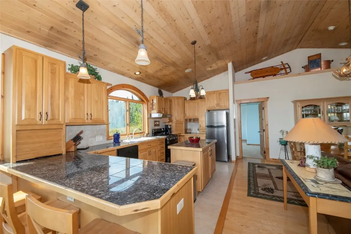 26715 Neptune Place, Clark