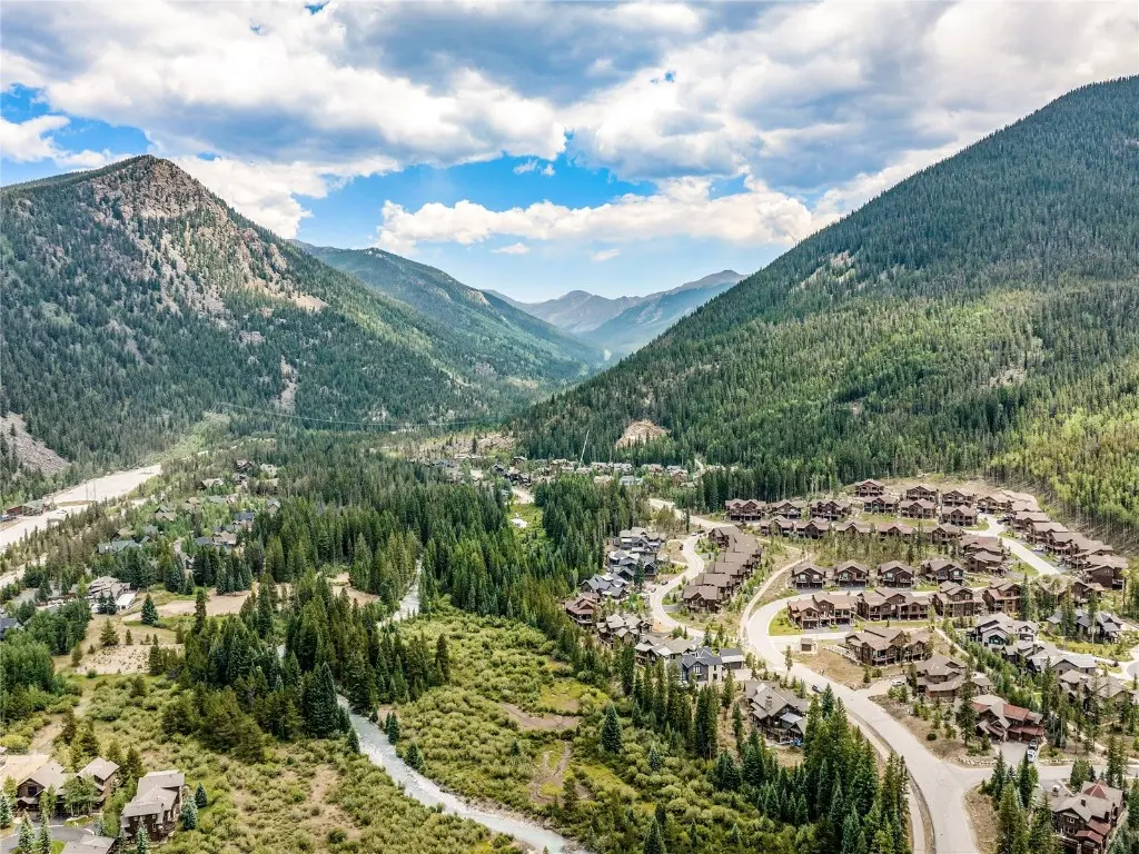 68 Independence Lane, Keystone