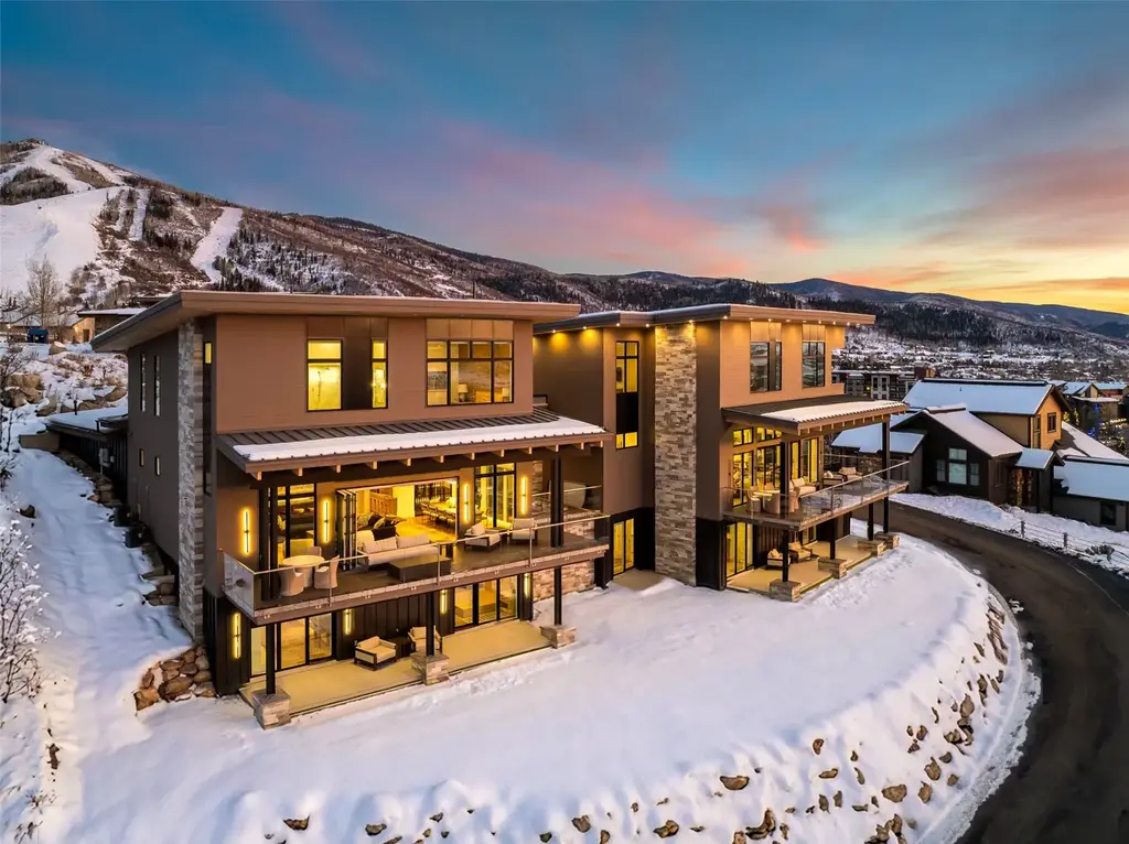 1870 Christie Drive 1, Steamboat Springs