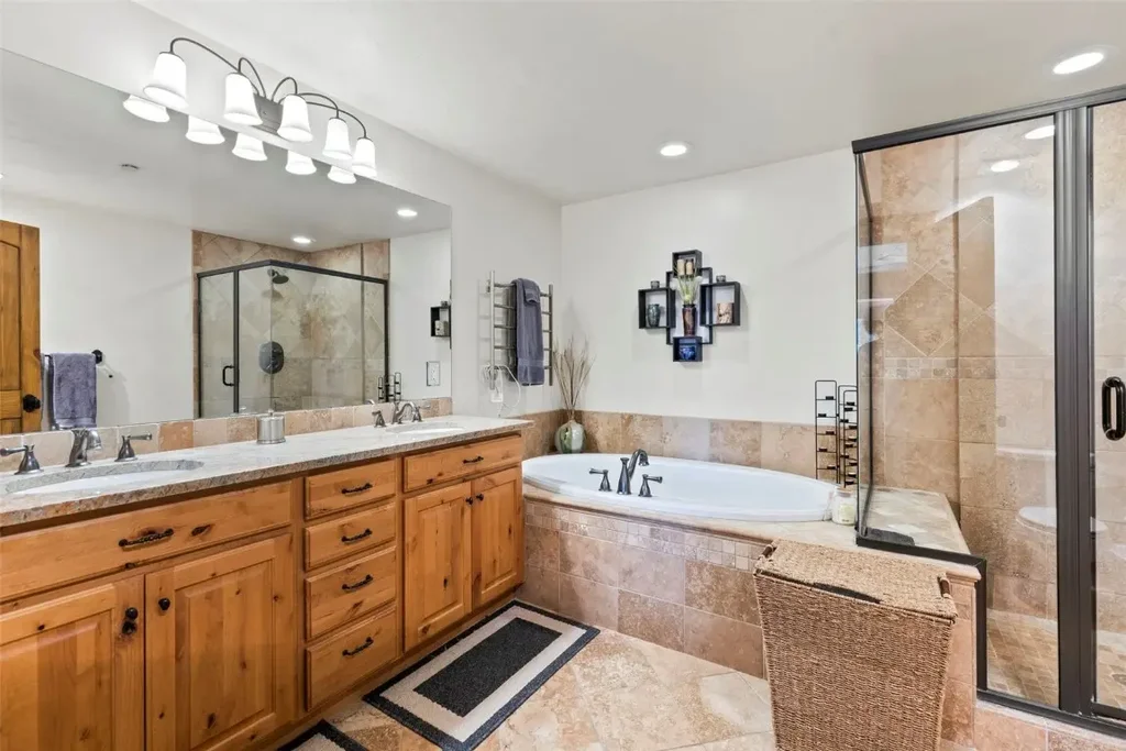 S 110 1st Avenue B, Frisco