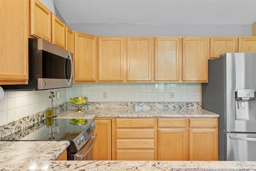 803 Lakepoint Court B, Frisco