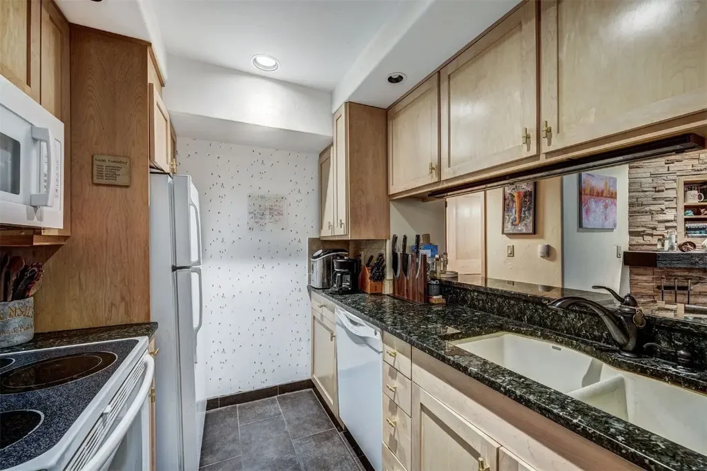 S 311 High Street 108, Breckenridge