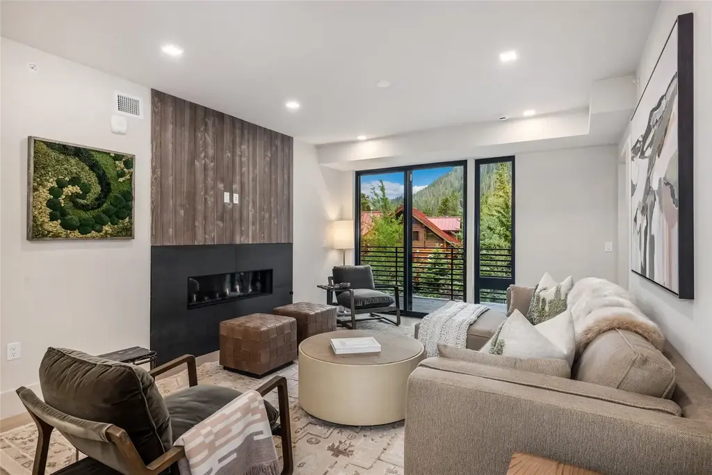 W 80 Main Street 205, Frisco