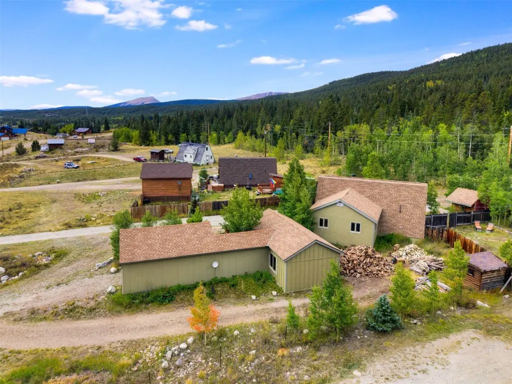 1155 County Road 6, Alma