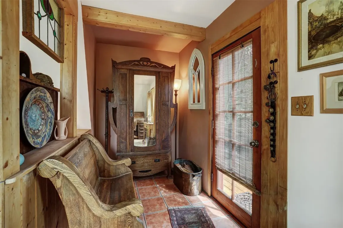 1155 County Road 6, Alma