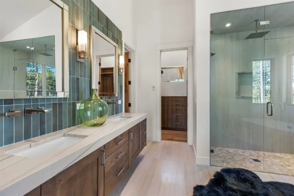 226 Barton Way, Breckenridge