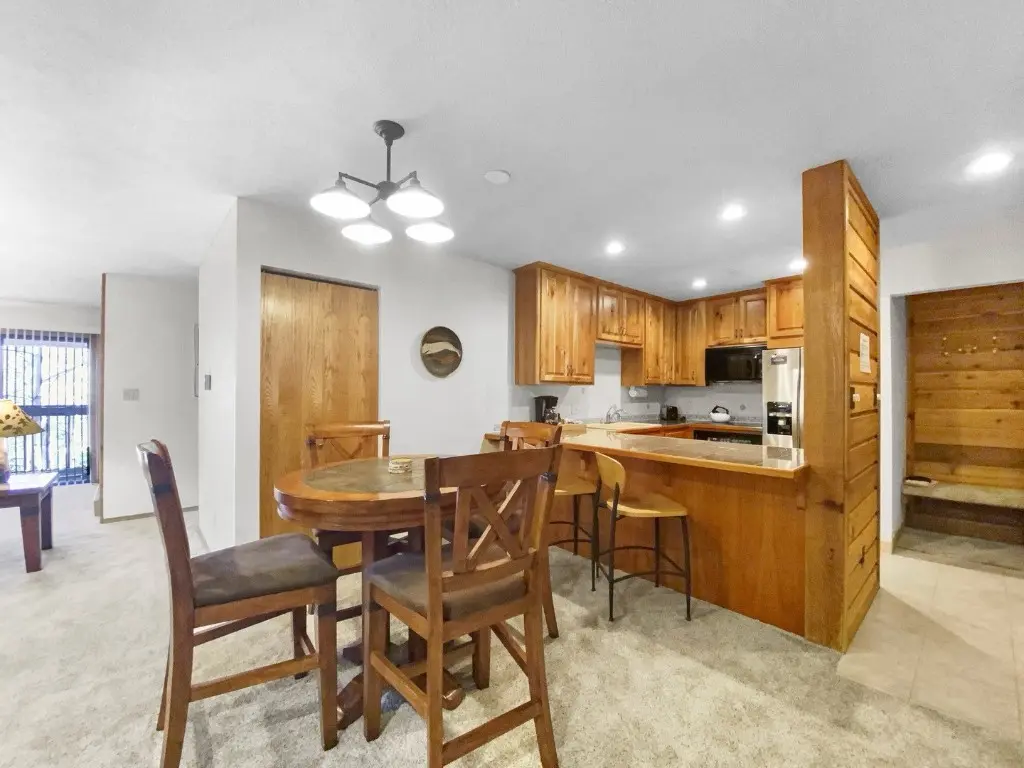S 305 Park Avenue 402, Breckenridge