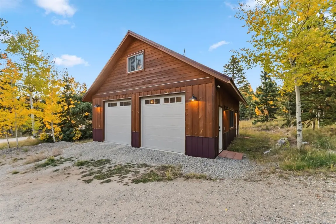 860 Adventure Road, Alma