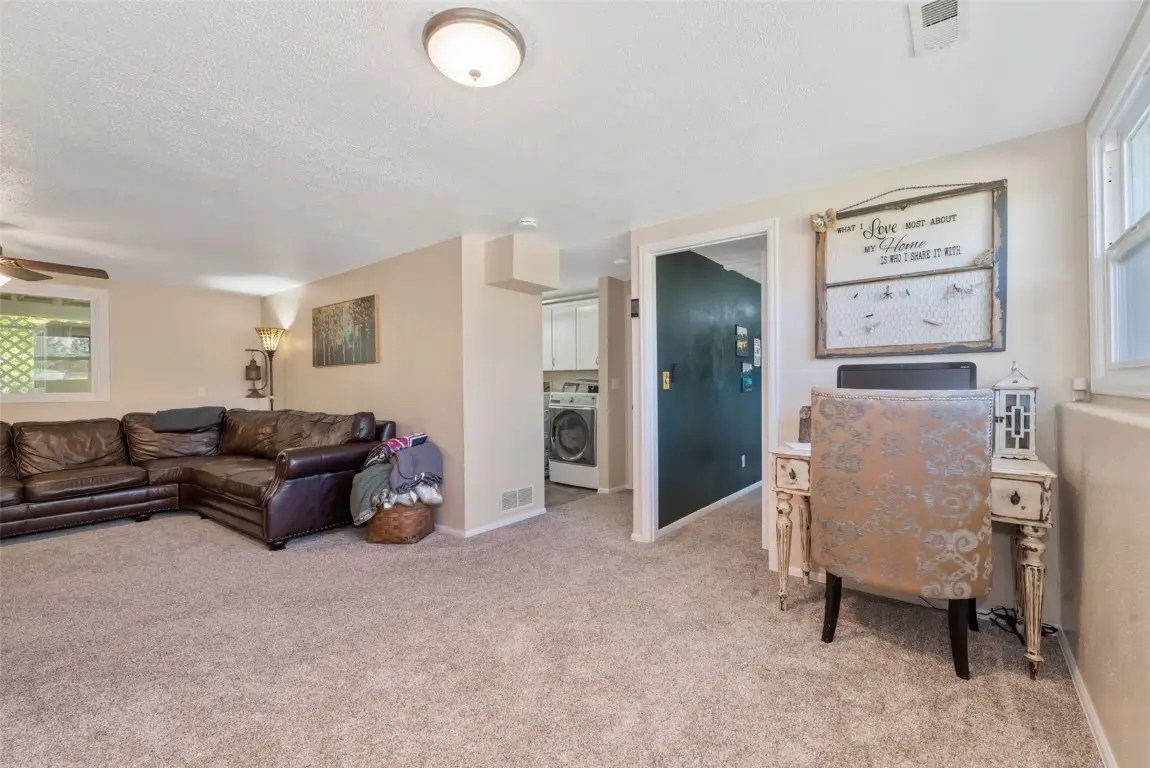 3435 Lenox Road, Craig