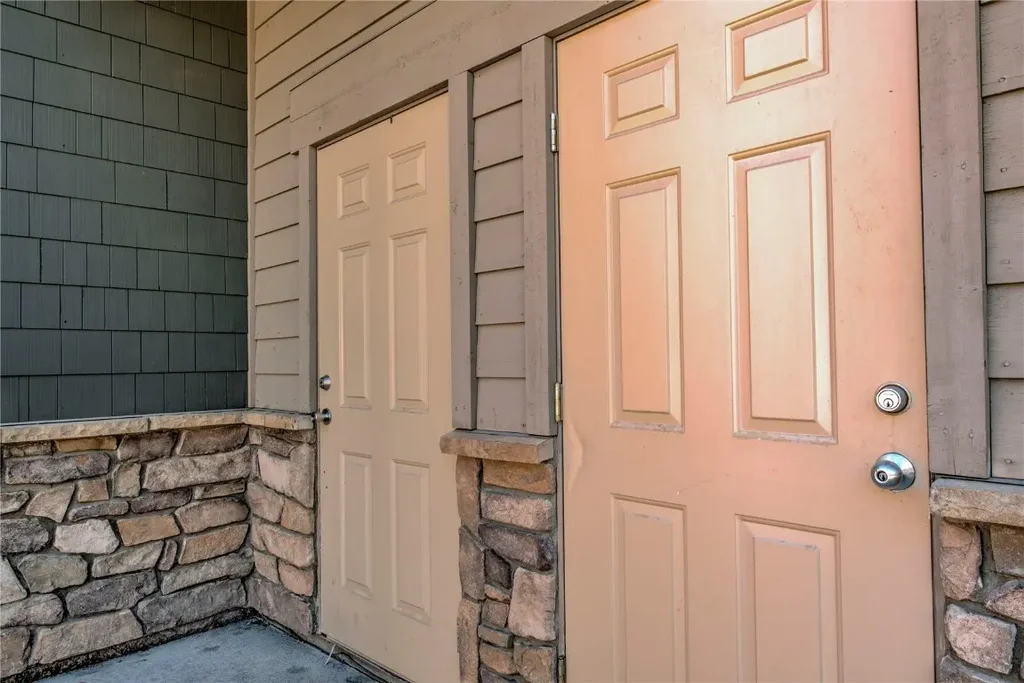 801 Lakepoint Drive B17, Frisco