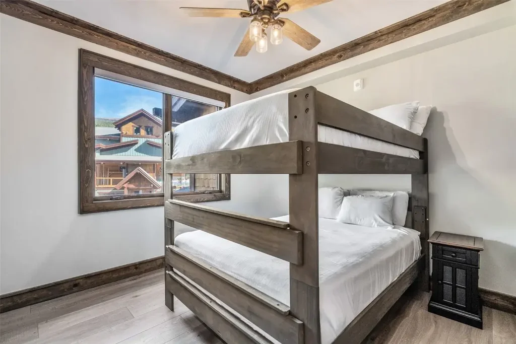 102 Lake Ridge Circle 1892, Keystone