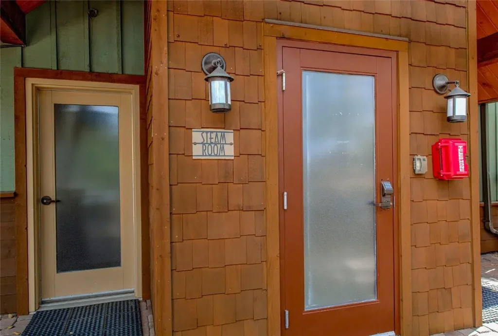 97 Lake Ridge Circle 1854, Keystone