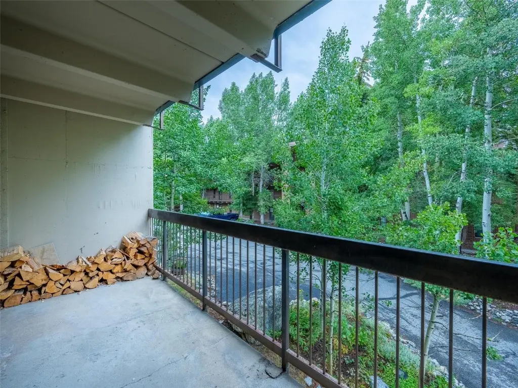 222 Creekside Drive 213, Frisco
