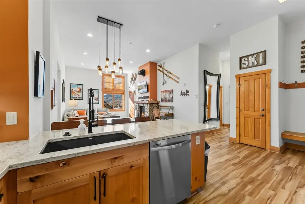 135 Dercum Drive 8641, Dillon