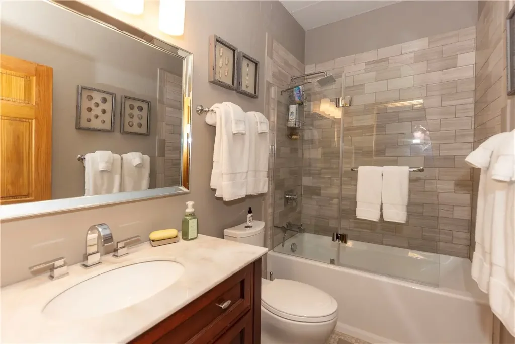 109 County Road 100, Silverthorne