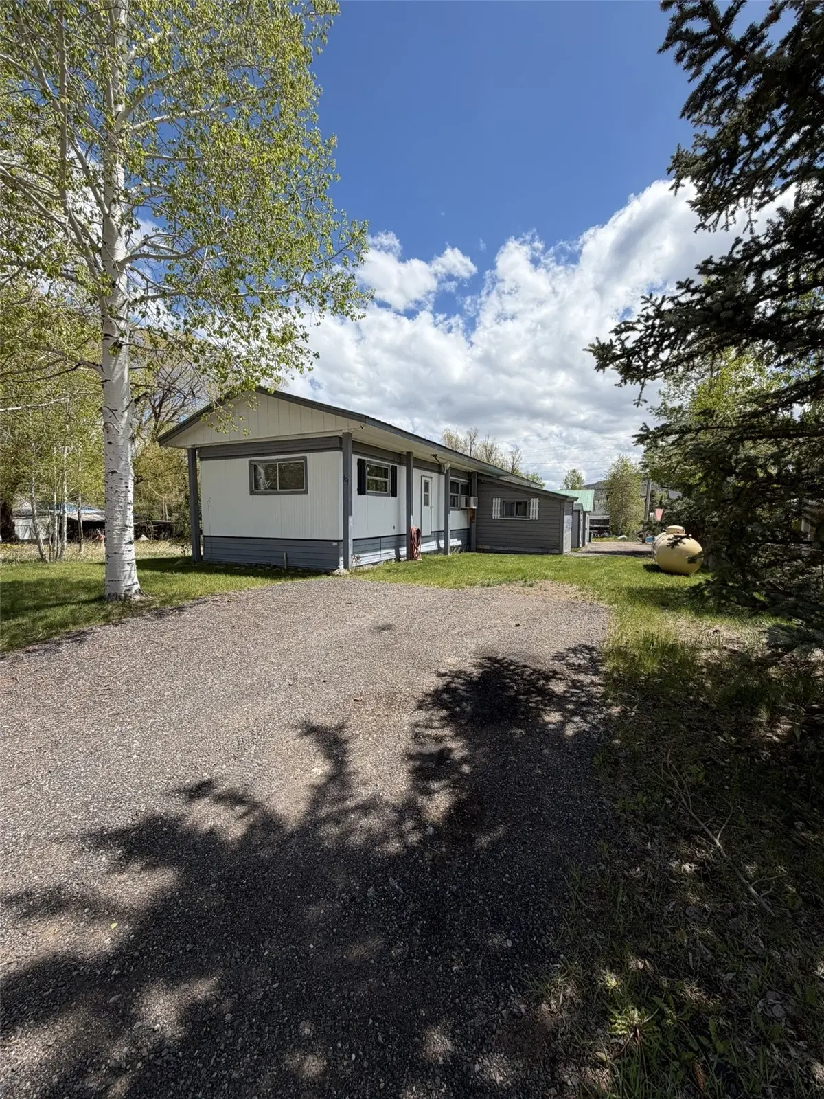 E 314 1st Street, Oak Creek