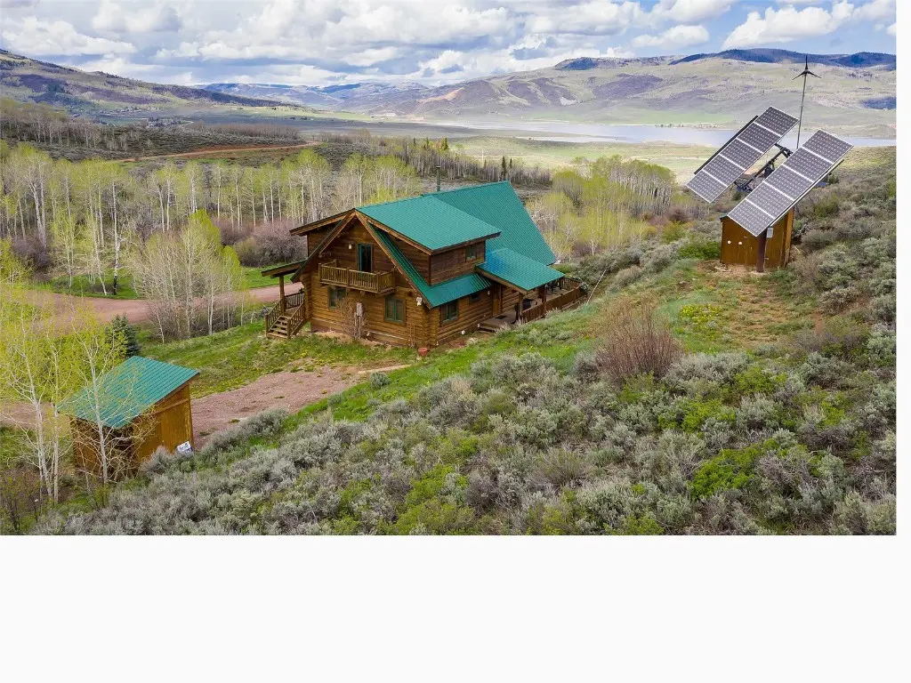 24110 Arapahoe Road, Oak Creek