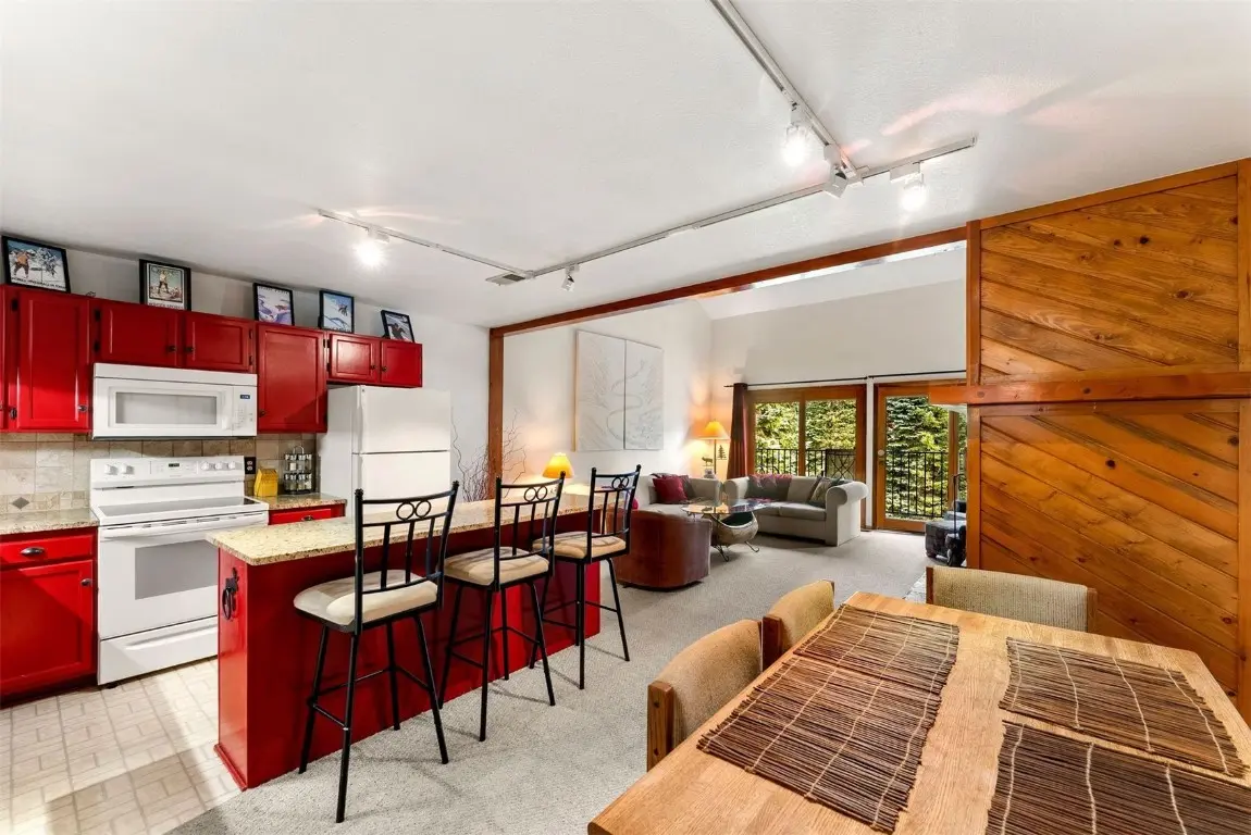 10500 Ryan Gulch Road J-106, Silverthorne