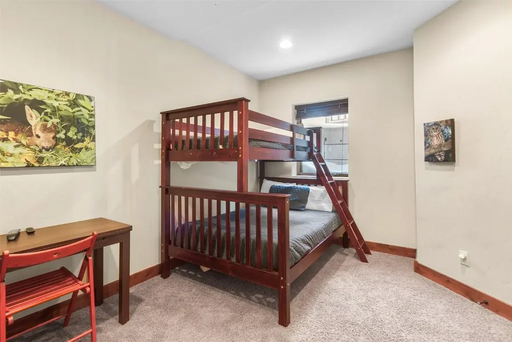 30 Cr 1293 C, Silverthorne