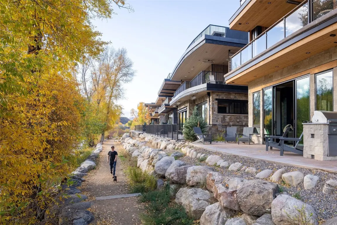 321 Riverview Way, Steamboat Springs