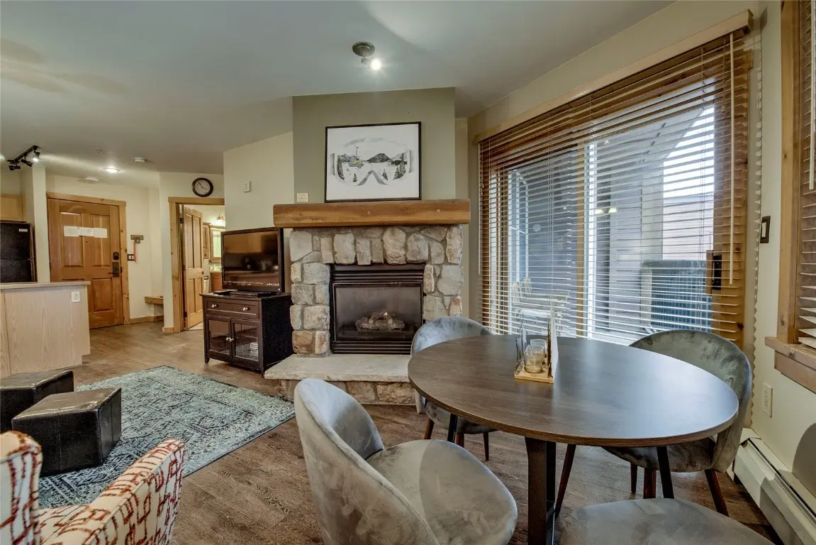 100 Dercum Square 8380, Keystone