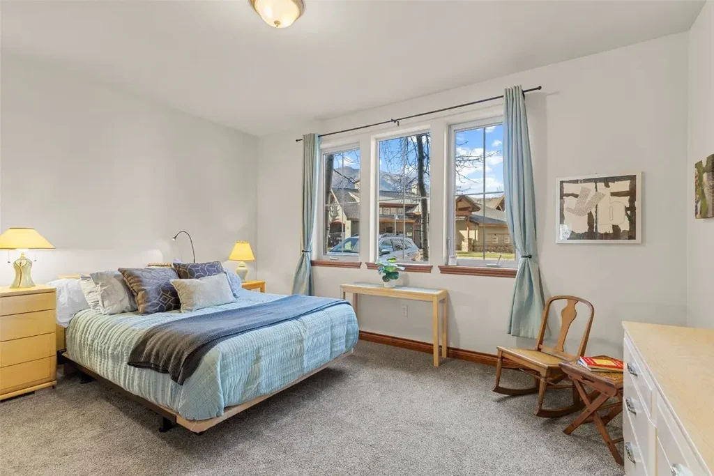 801 Lakepoint Drive B3, Frisco