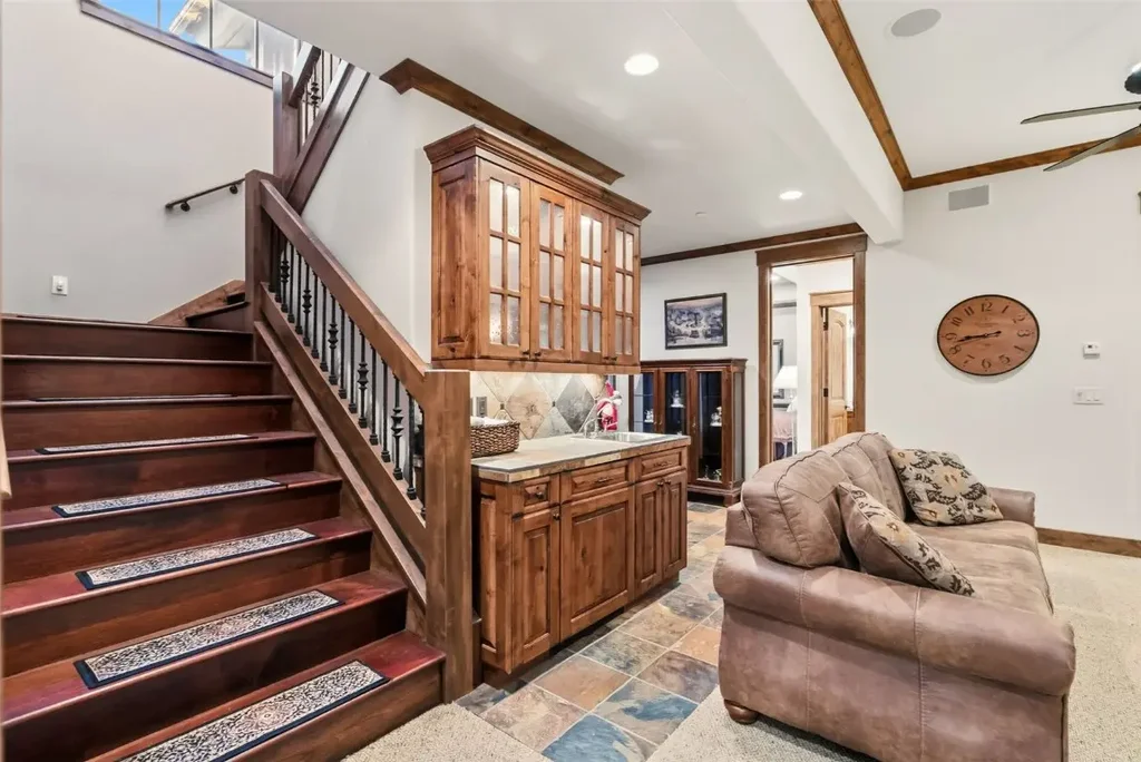 2140 Hunters Knob Road, Silverthorne