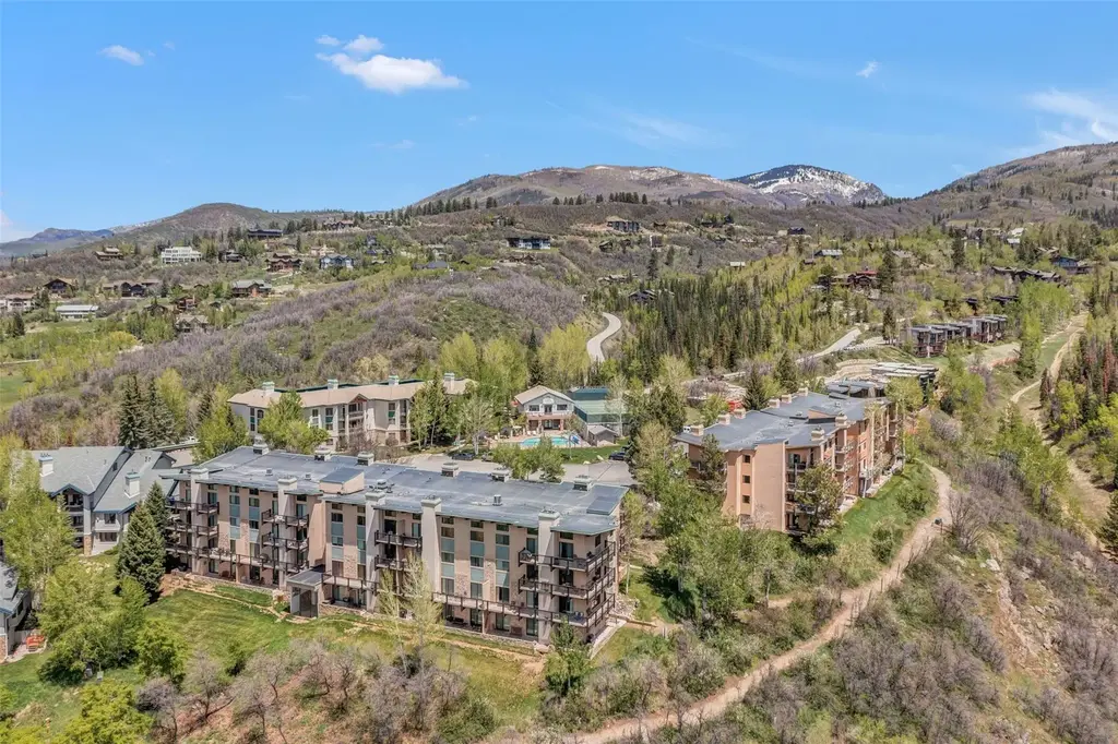 2355 Storm Meadows Drive 314, Steamboat Springs