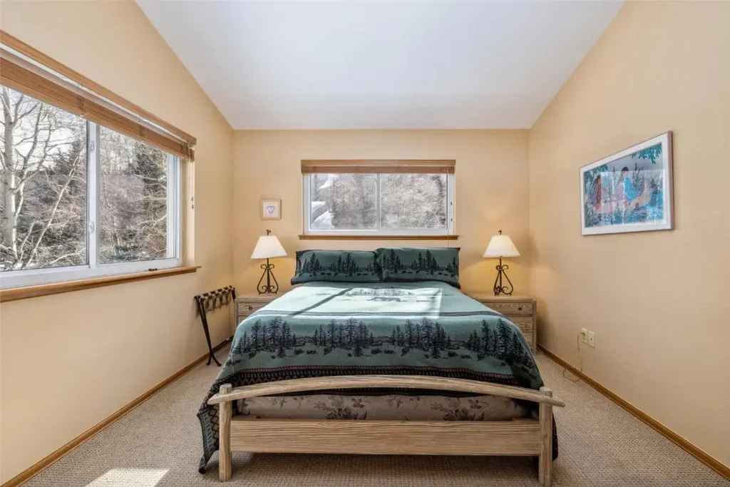 723 Hunters Circle, Frisco