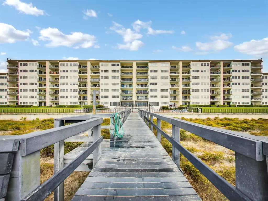 S 3350 Fletcher Avenue 3e, Fernandina Beach