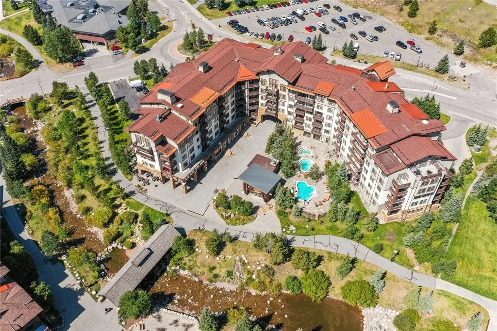 910 Copper Road 219, Copper Mountain